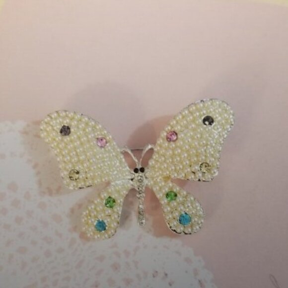 ✨ Elegant Butterfly Brooch 🦋 Simulated Pearls & Multicolored Crystals - Picture 6 of 6
